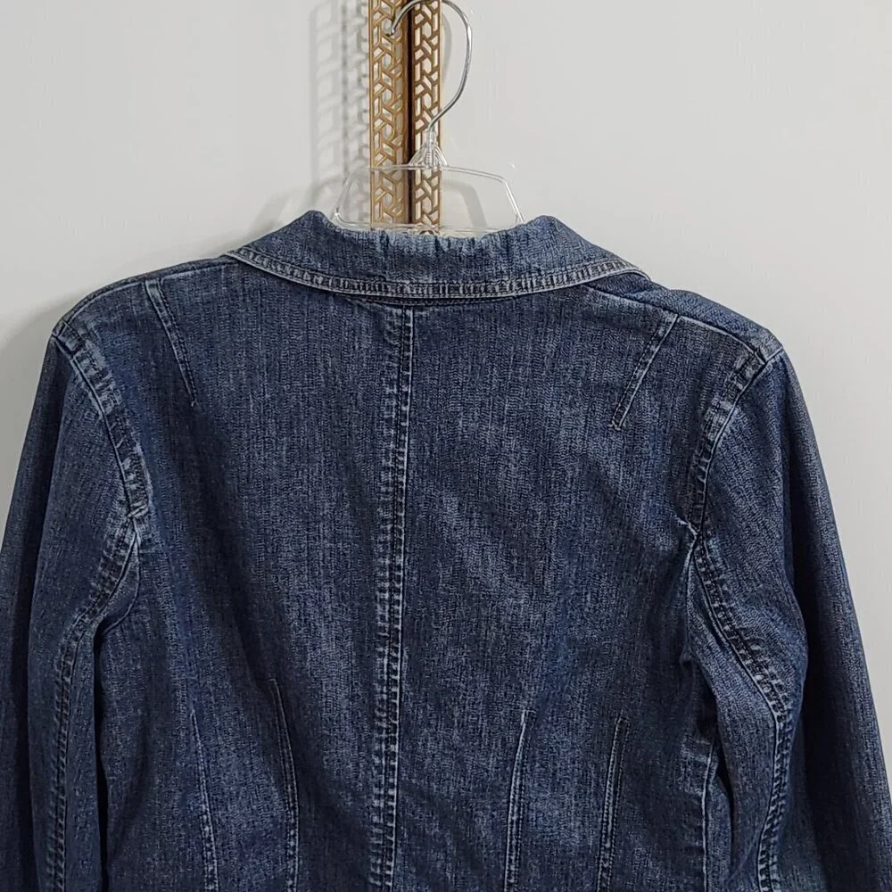 Ann Taylor Denim Jacket Womens Size 8 Blue Front Buttons & Pockets